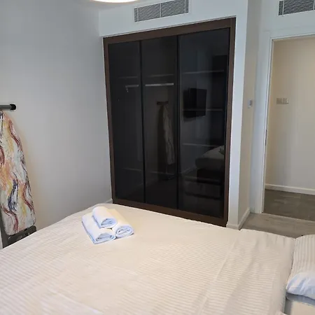 Grand Sapphire And Casino Apartman *